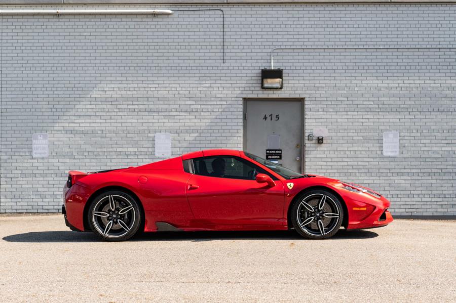  Ferrari 458 Speciale A 2015 года  (фото 8 из 35)